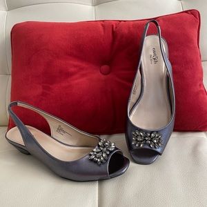 Silver sling back shoe with jewels